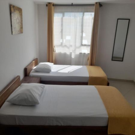 Hotel La Rueda Sr Barbosa  Exteriör bild