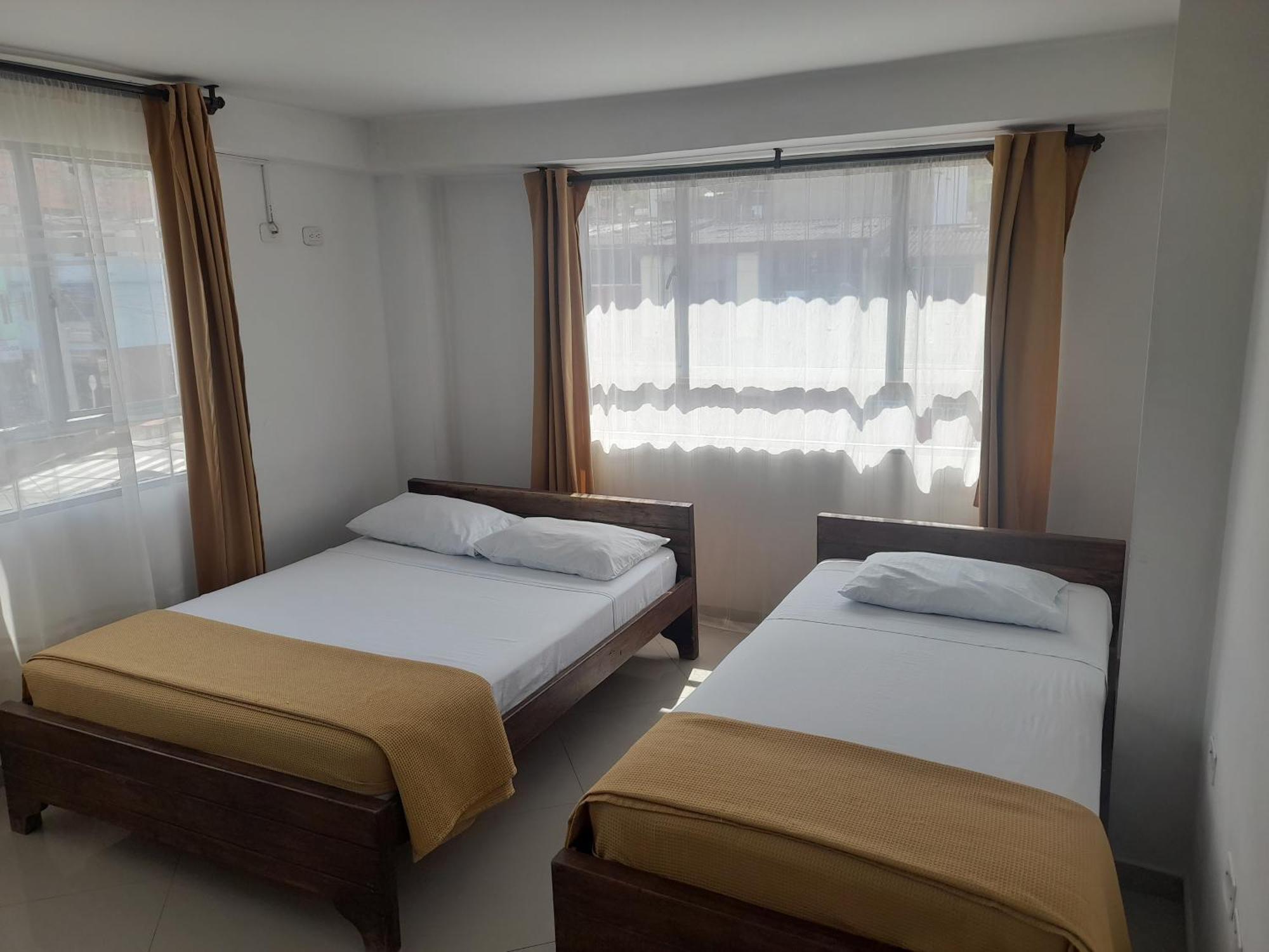 Hotel La Rueda Sr Barbosa  Exteriör bild